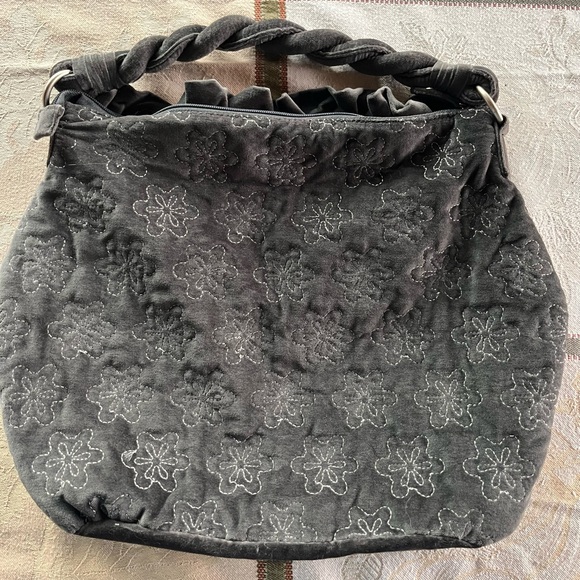 Old Navy Quilted Soft Velvety Gray Purse Zippered 16” x 12” NWOT - Picture 3 of 11